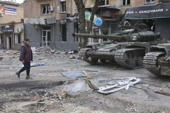 Tanks in the streets of Mariupol.