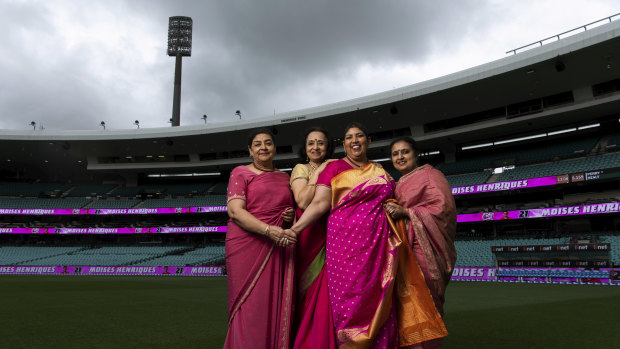 (L-R) Anoop Johar, Shantha Viswanathan, Kalyani Mani and Aparna Tijoriwala raising awareness for breast cancer on Jane McGrath Day at the SCG.