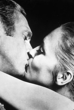 Steve McQueen and Faye Dunaway in 1968's "The Thomas Crown Affair". 
