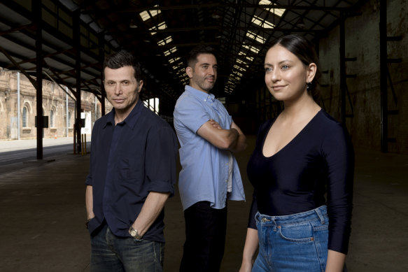 A Lion Returns writer-director Serhat Caradee (left) with actors Danny Elacci and Maha Wilson in 2020.
