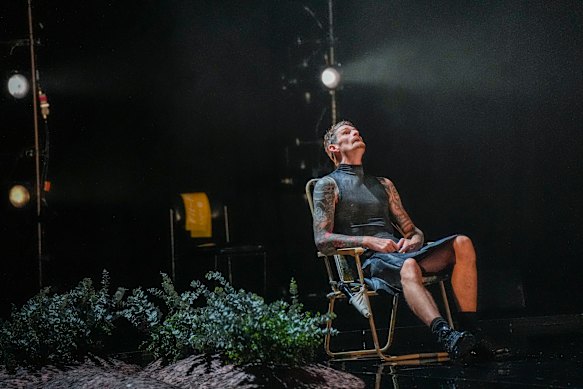 Dan Daw is resplendent in a tank top and kilt. 