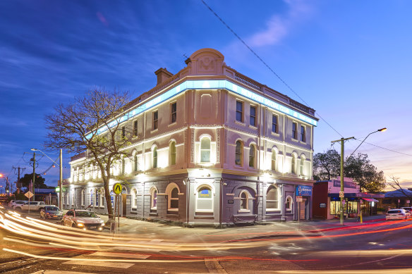 Newport Social Club at 1 Mason Street.