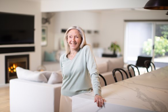 Hanton disse que a venda foi rápida e fácil. 