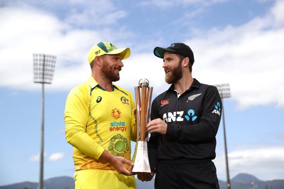 Opposing skippers Aaron Finch of Australia and New Zealand’s Kane Williamson with the rarely sighted Chappell-Hadlee Trophy. 