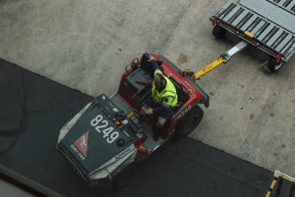 Qantas intends to outsource all baggage handling, aircraft cleaning and ground crew work. 
