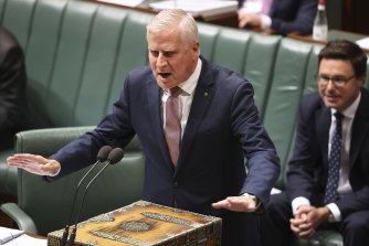 Deputy Prime Minister Michael McCormack at the dispatch box in question time, with David Littleproud behind him.