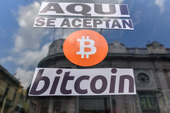 Bitcoin continues to fall. 