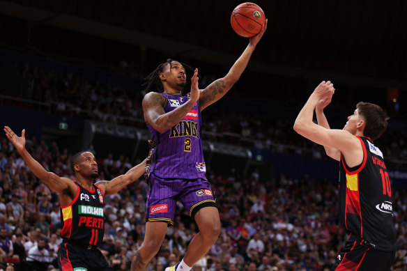 Jaylen Adams of the Kings drives to the basket during the round three NBL clash.