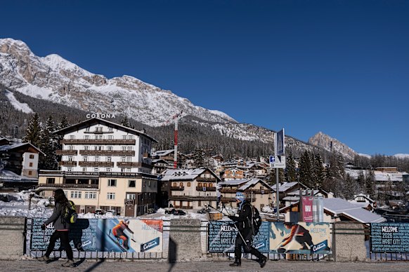 ICE職員が冬季五輪の警備を支援、イタリアで怒りを爆発