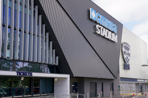 Geelong have arranged meals for staff and players stood down during the coronavirus crisis after funds were provided by club directors.