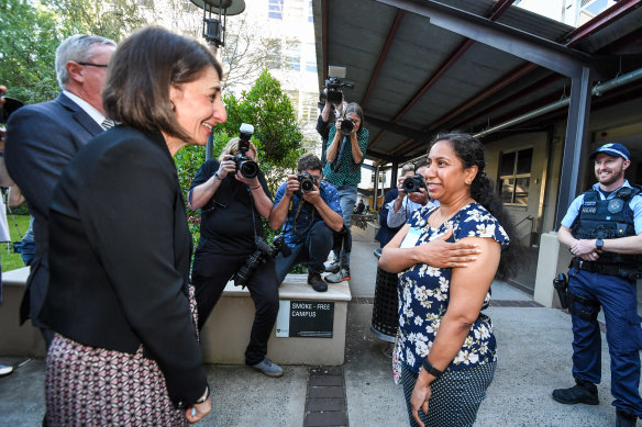 NSW Premier Gladys Berejiklian
congratulates Gayathry Vellangalloor Srinivasan after she had her vaccine shot. 