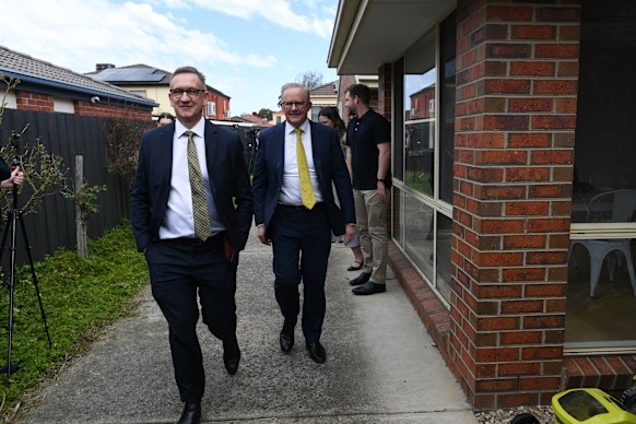Assistant Minister for Citizenship, Customs and Multicultural Affairs Julian Hill with the prime minister.