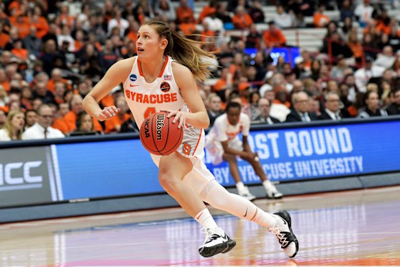 Tiana Mangakahia in action for Syracuse.