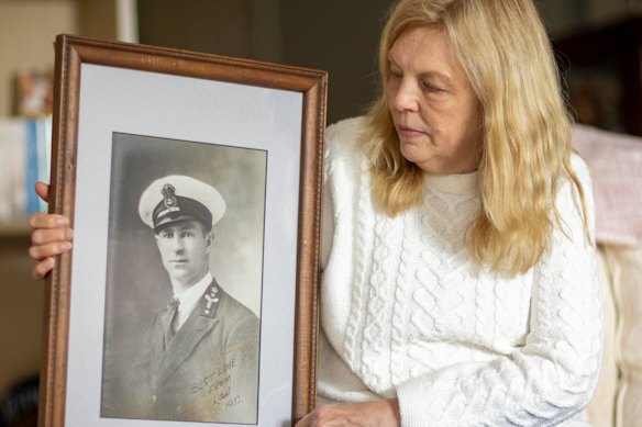 Kaye Farnsworth lost her grandfather Jack Agar in the sinking of HMAS Sydney.
