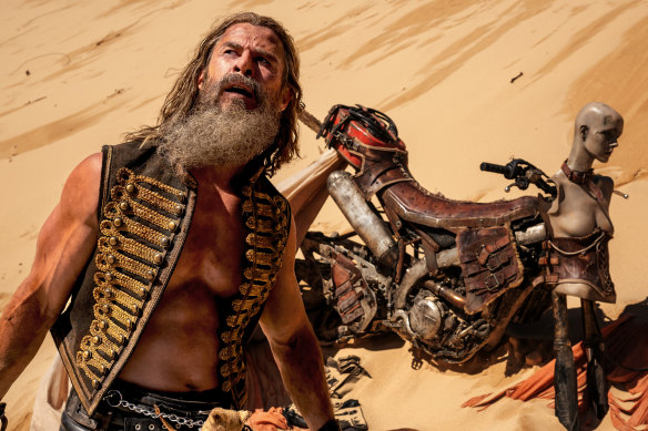 Chris Hemsworth is Dr Dementus in Furiosa: A Mad Max Saga.
