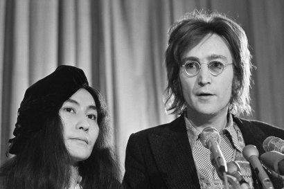 John Lennon and his wife, Yoko Ono, at a news conference at the National Press Club, New York, 1972.