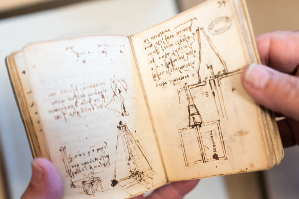 Paolo Galluzzi shows a reproduction of Leonardo's notebook. One of his great achievements has been to give the two great thinkers' documents a home online.