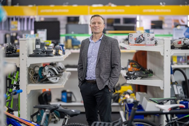 Cost of living crisis in Australia fuels demand for pawn shop loans ...