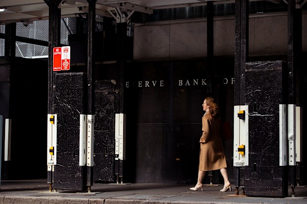 Interest rates: Reserve Bank pause sinks Australian dollar as some ...