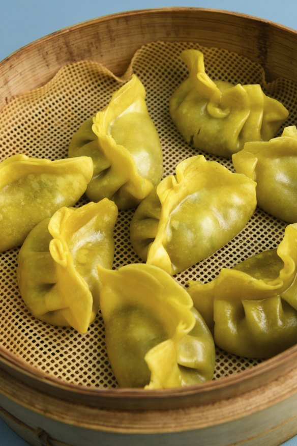 Aloo cheese momo.