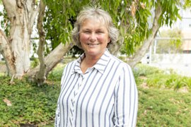 Olympian Shane Gould has written a thesis on Australian swimming culture. She also has sound advice on how to choose a good swimming instructor for your child.