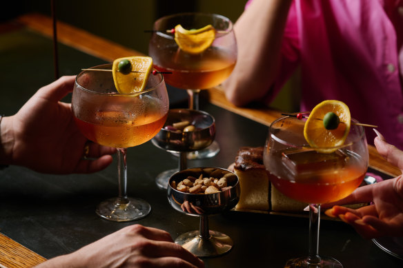 A “swimming pool” of negroni sbagliato is one of the more playful drinks.