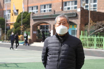 민경실(81)씨는 퇴직한 공무원이다. 