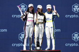 Marta Garcia, Jamie Chadwick and Jessica Hawkins on the podium in Miami.