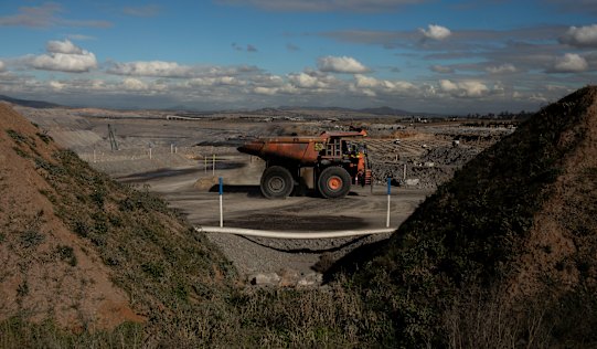 Labor looks to coal mining candidate in a bid to win Upper Hunter