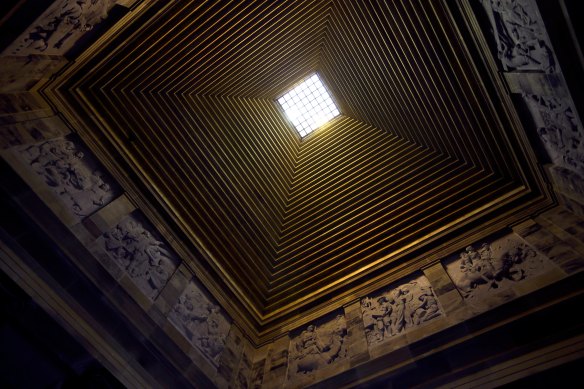 The sun shines down in the Shrine.