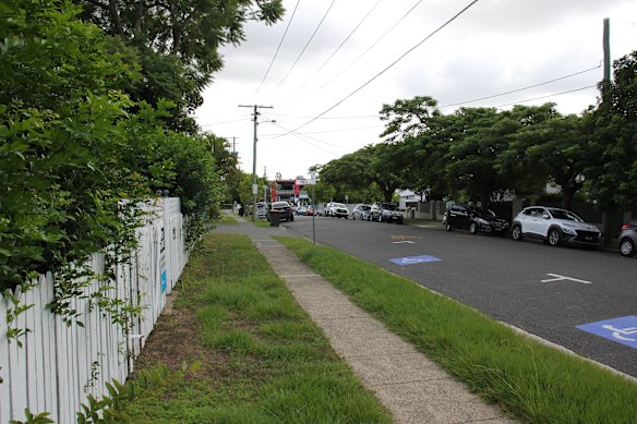 Thallon Street is a through road, but is just off the busy Sherwood Road, near Sherwood railway station. 