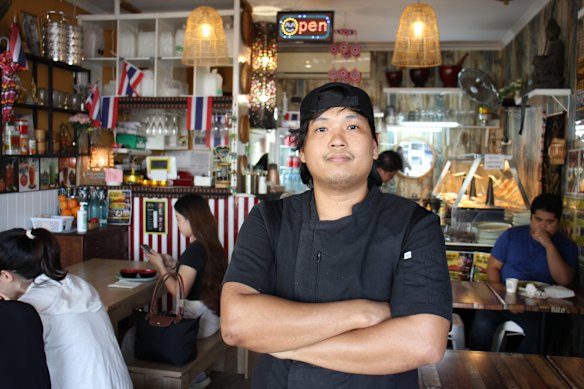O dono do restaurante Art, da Thai Smile Cooking, também achou que o plano traria benefícios econômicos. 