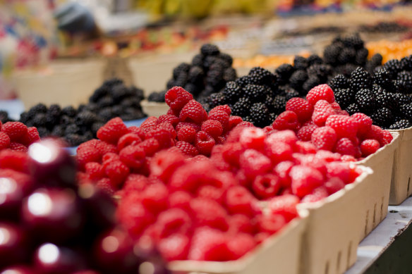 Raspberries are low in calories but high in fibre, vitamins, minerals and antioxidants. They’re also delicious. Blackberries have been the subject of extensive research due to their high antioxidant content. 