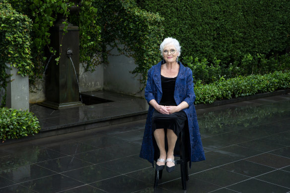 Soap star Rowena Wallace is expected to appear on Spotlight.