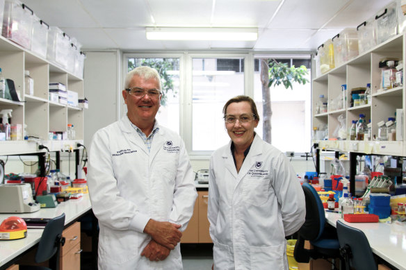 UQ Professors Mark Walker and Gabrielle Belz in the lab.