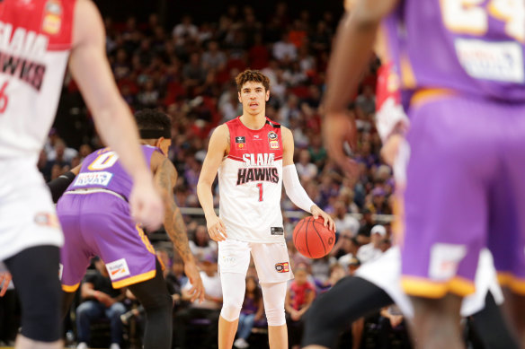'Miscommunication' led to the belief from LaMelo Ball's manager that they had acquired the Illawarra Hawks.