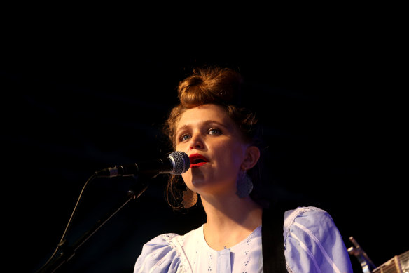 Emily Lubitz from Tinpan Orange, performing at the Port Fairy Folk Festival in 2016.