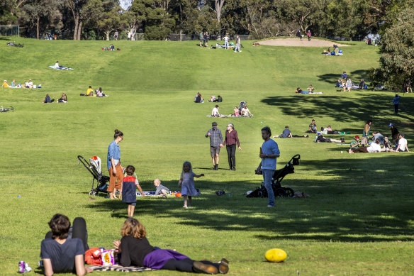 People enjoying the Northcote Public Golf Course during lockdown in 2020.