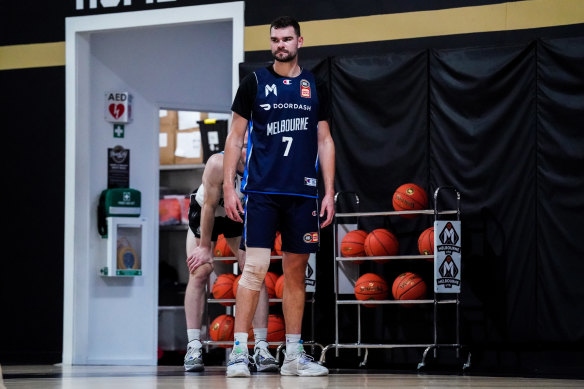 Melbourne United basketballer Isaac Humphries.