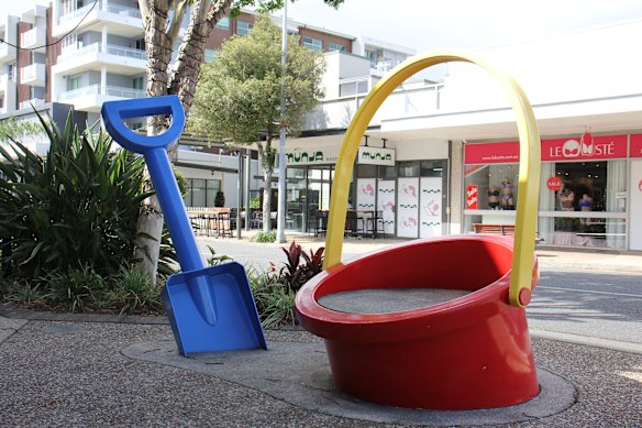 An artwork by Camille Serisier on Bay Terrace.