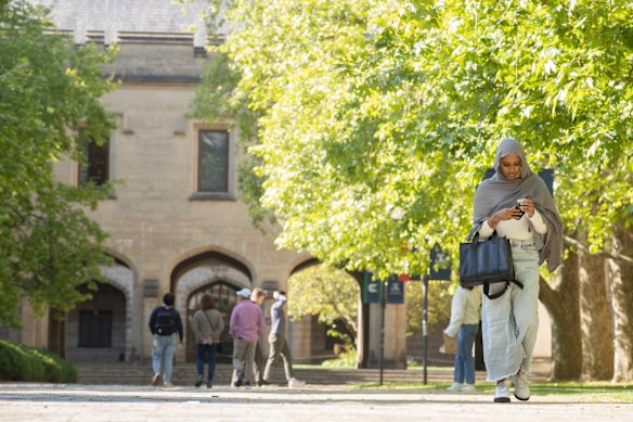 university-rankings-melbourne-no-longer-top-in-australia-as-unsw-rises