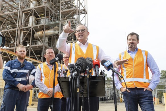Anthony Albanese on Thursday announced a $100 million partnership with the Queensland government for a battery manufacturing precinct in Gladstone.