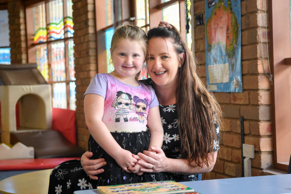 The early childhood support program in Benalla has proven life-changing for Cassie Turner and her four-year-old daughter Airlie. 