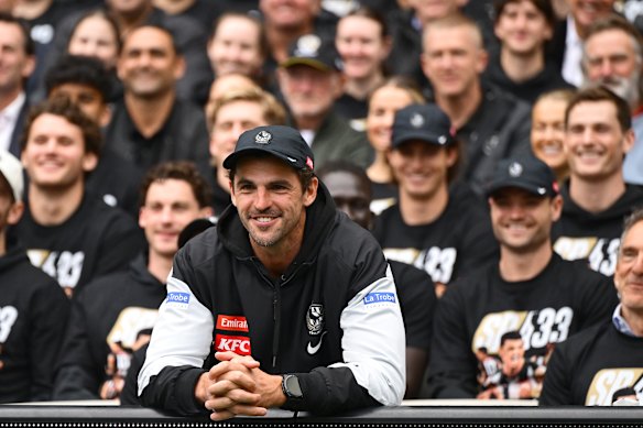 Scott Pendlebury in front of Collingwood teammates, club staff and high-profile AFL figures at the MCG ahead of his record-breaking match.