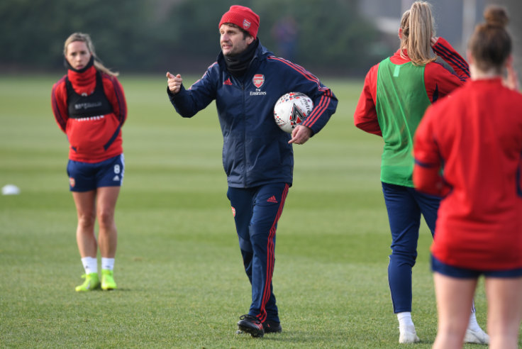 Fa Women S Super League Australian Arsenal Coach Joe Montemurro