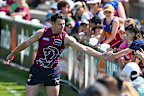 Lachie Neale talks to fans in Melbourne. 
