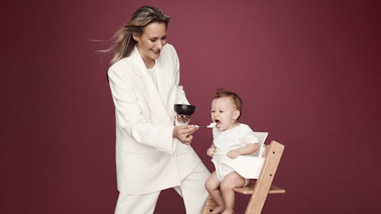 Emma Isaacs with her sixth child, Louis; she live-streamed his home birth last year, despite many advising against it: 
“I think the reason I’m put on this planet is to inspire women.”