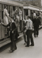 Passengers boarding a Sydney tram in 1947.