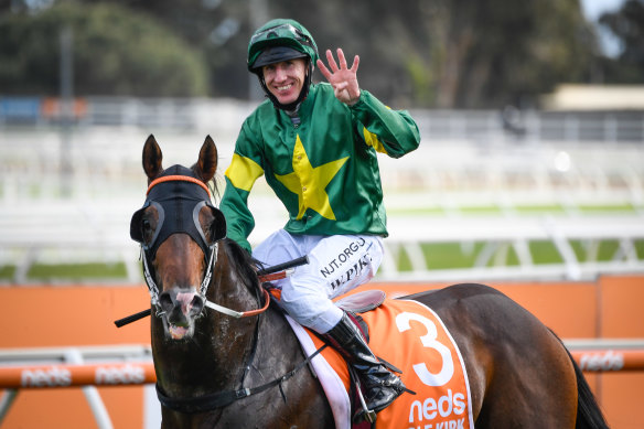 Caulfield Guineas winner Ole Kirk has been retired to stud.