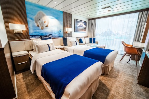 Ótimos interiores...uma cabine de hóspedes.